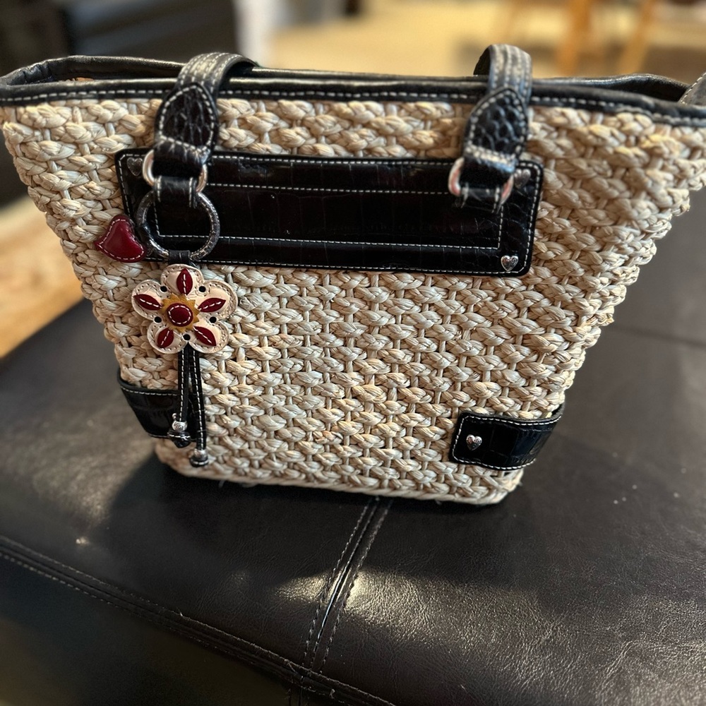 Brighten woven straw handbag